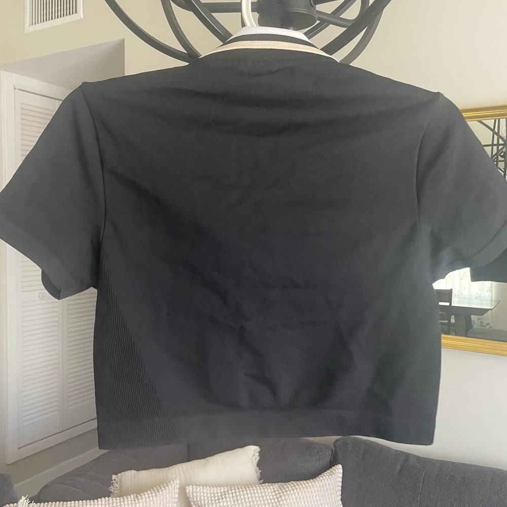 Super cute sporty crop top